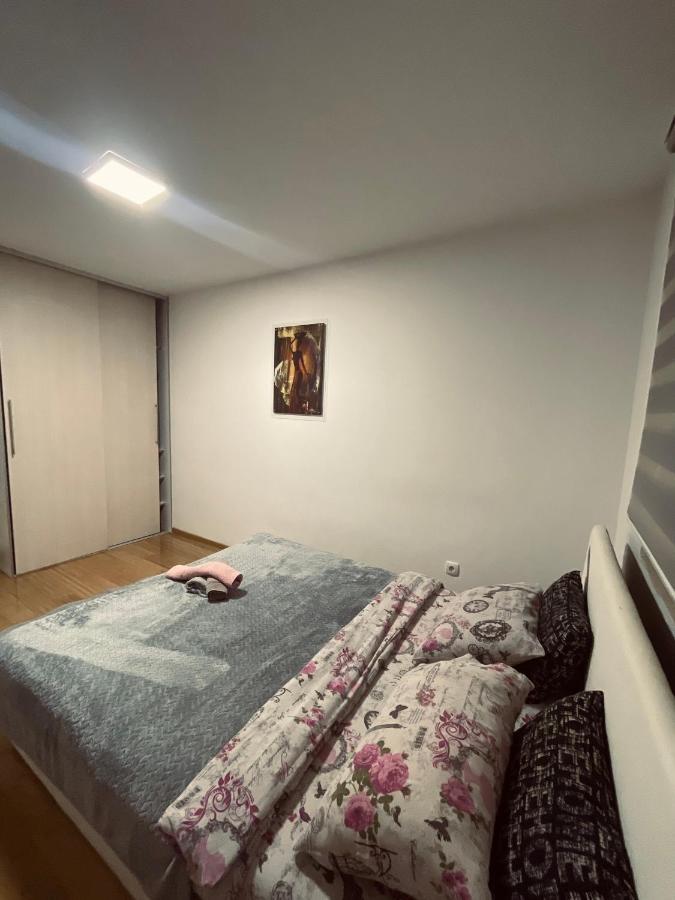 Apartman Royal 1 Doboj Exterior foto